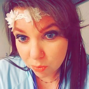 Meet your Posher, Harmony